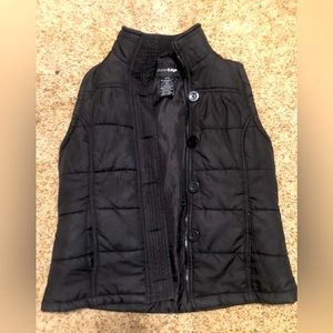 Out Edge puffer vest 🖤